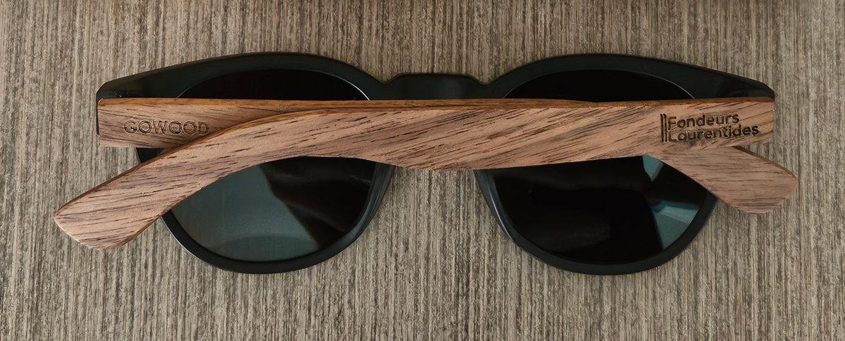 Custom engraving on wood sunglasses